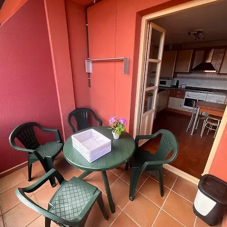 Duplex Artigas * Comillas