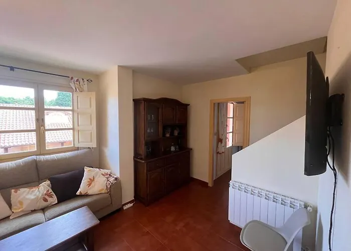 Duplex Artigas * Comillas