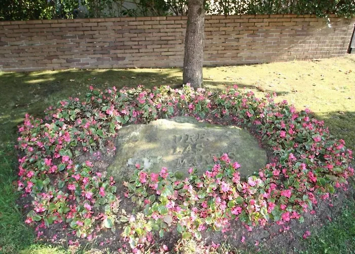 Duplex Artigas * Comillas